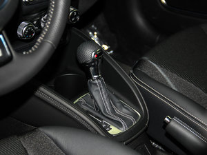 201630 TFSI Sportback \Ӱ QU