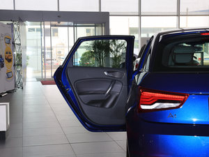 201630 TFSI Sportback \Ӱ ܇T