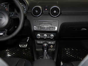 201630 TFSI Sportback \Ӱ п_