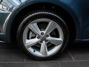 2016款30 TFSI Sportback 风尚版 轮圈