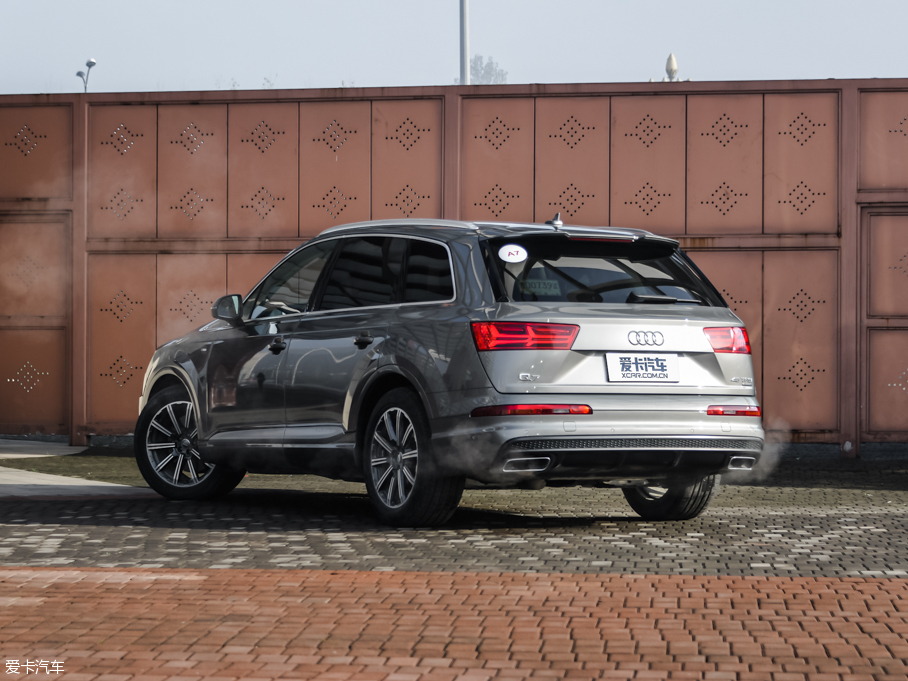 2016WQ7 45 TFSI S line\