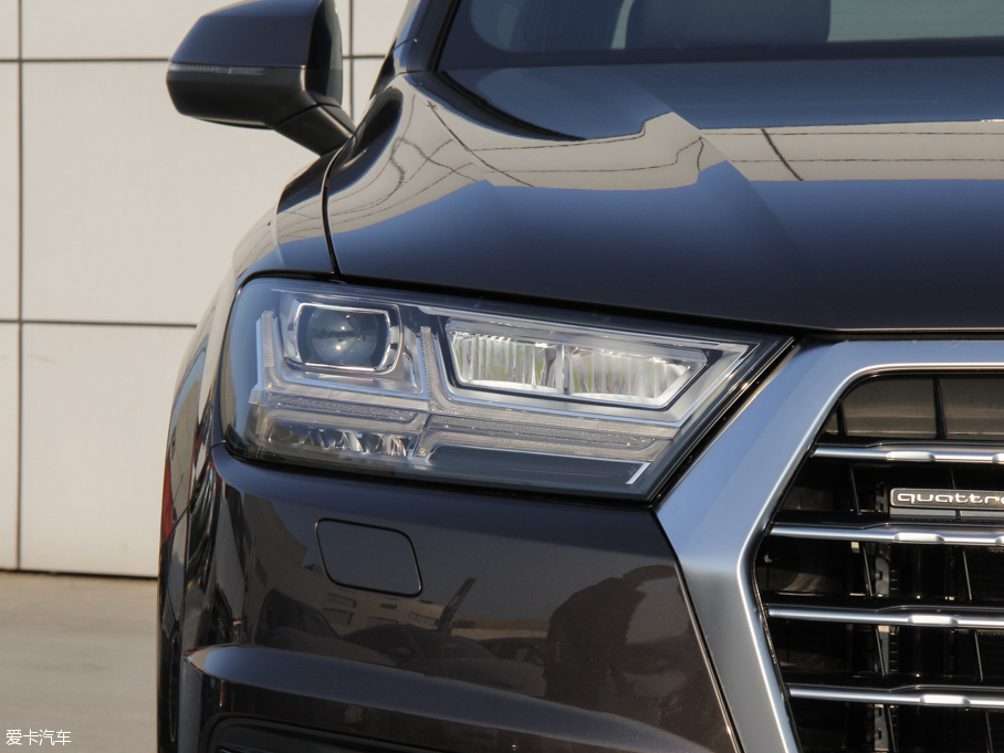 2016WQ7 45 TFSI S line\