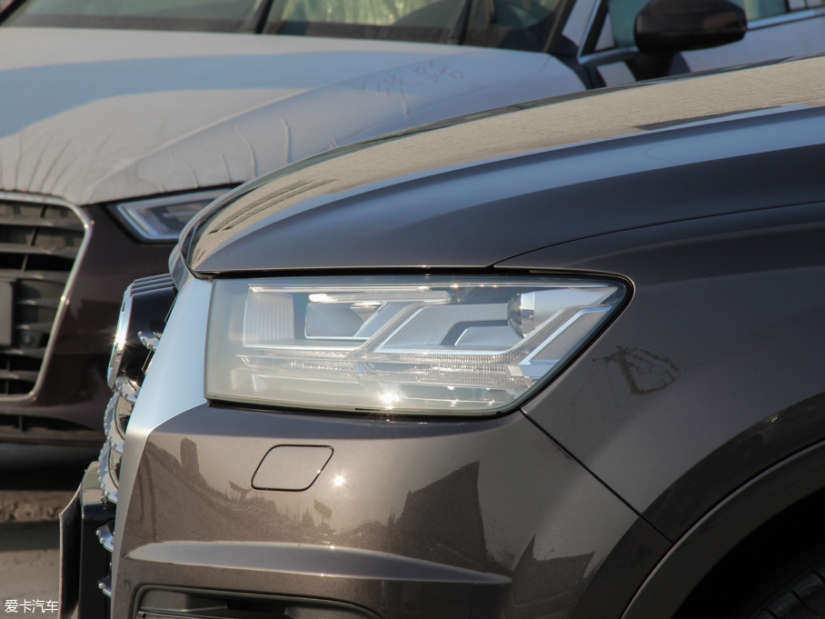 2016WQ7 45 TFSI S line\