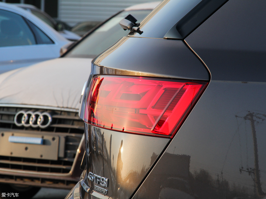 2016WQ7 45 TFSI S line\