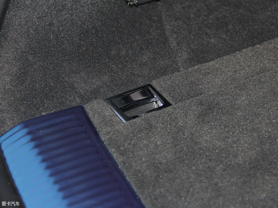 2016WQ7 45 TFSI S line\