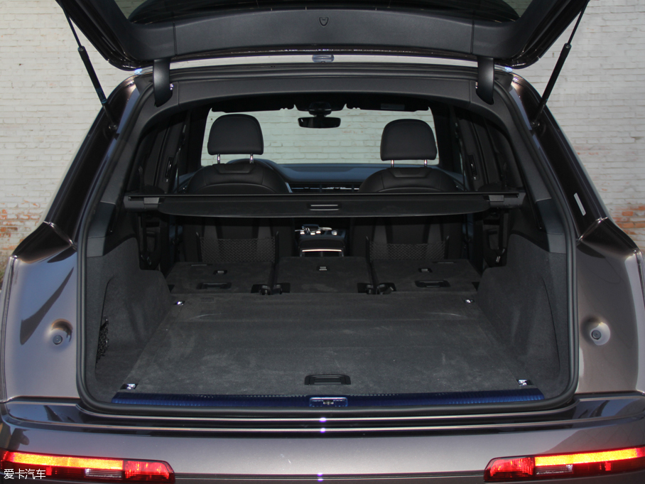 2016WQ7 45 TFSI S line\