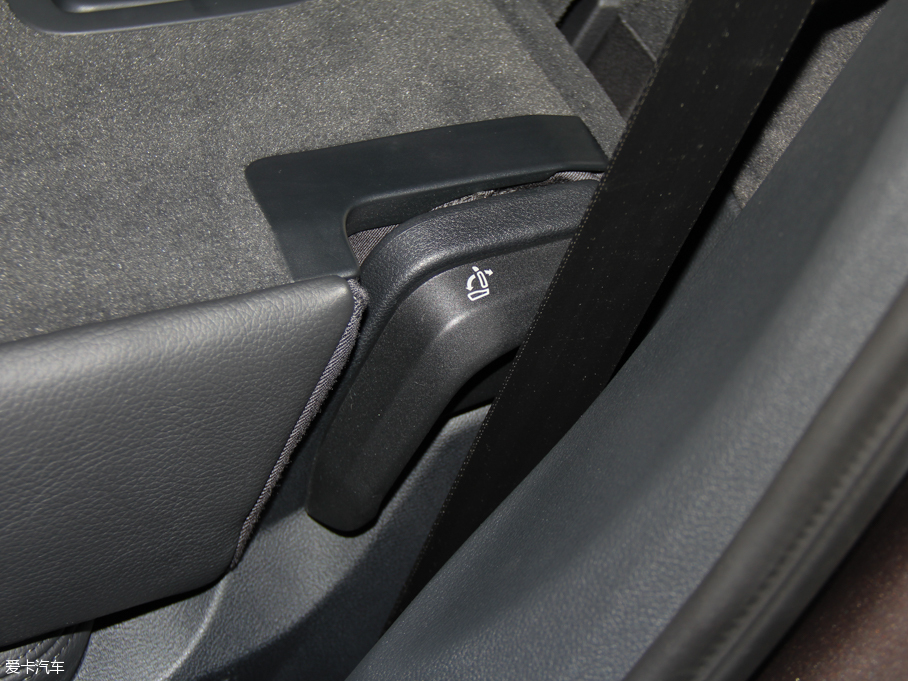 2016WQ7 45 TFSI S line\