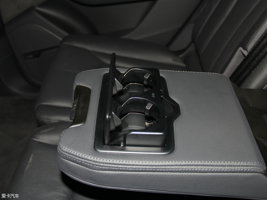 2016WQ7 45 TFSI S line\