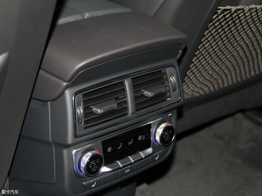 2016WQ7 45 TFSI S line\