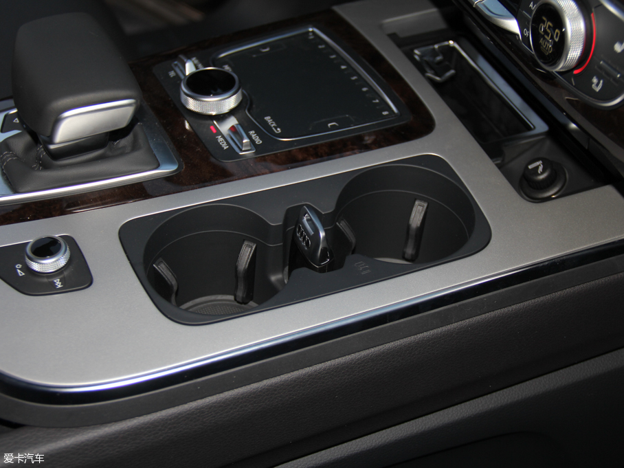 2016WQ7 45 TFSI S line\