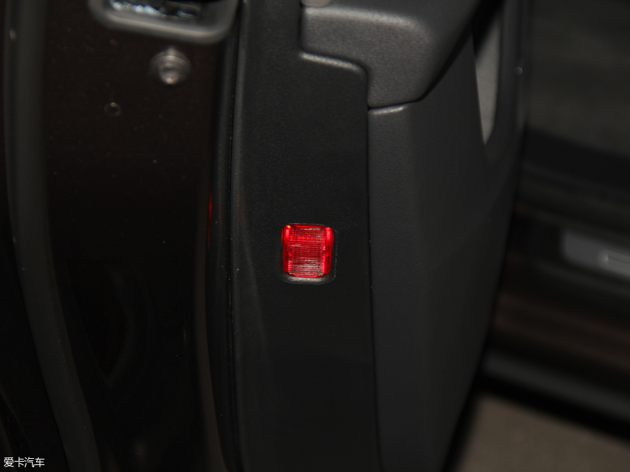 2016WQ7 45 TFSI S line\