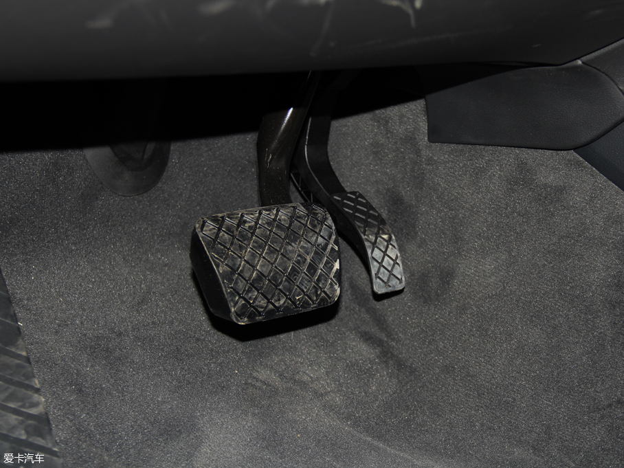 2016WQ7 45 TFSI S line\