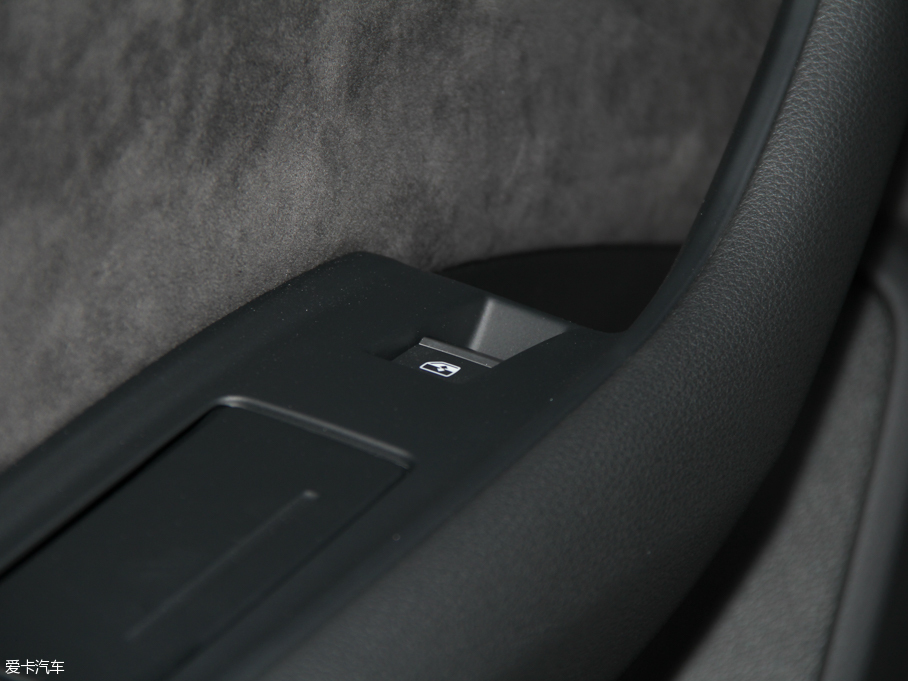 2016WQ7 45 TFSI S line\