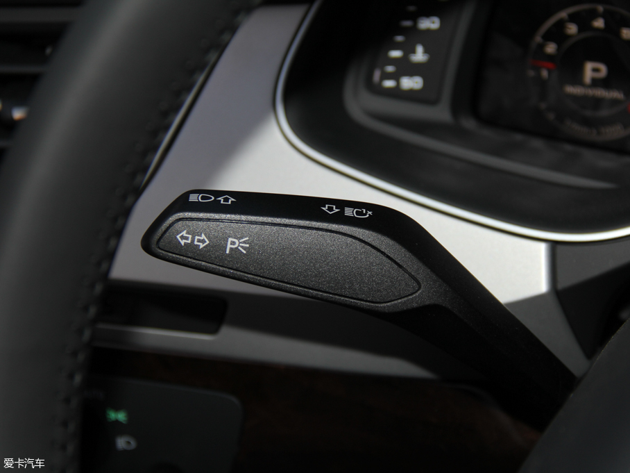 2016WQ7 45 TFSI S line\