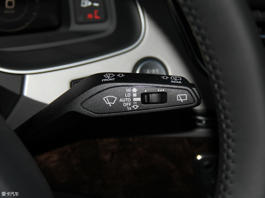 2016WQ7 45 TFSI S line\