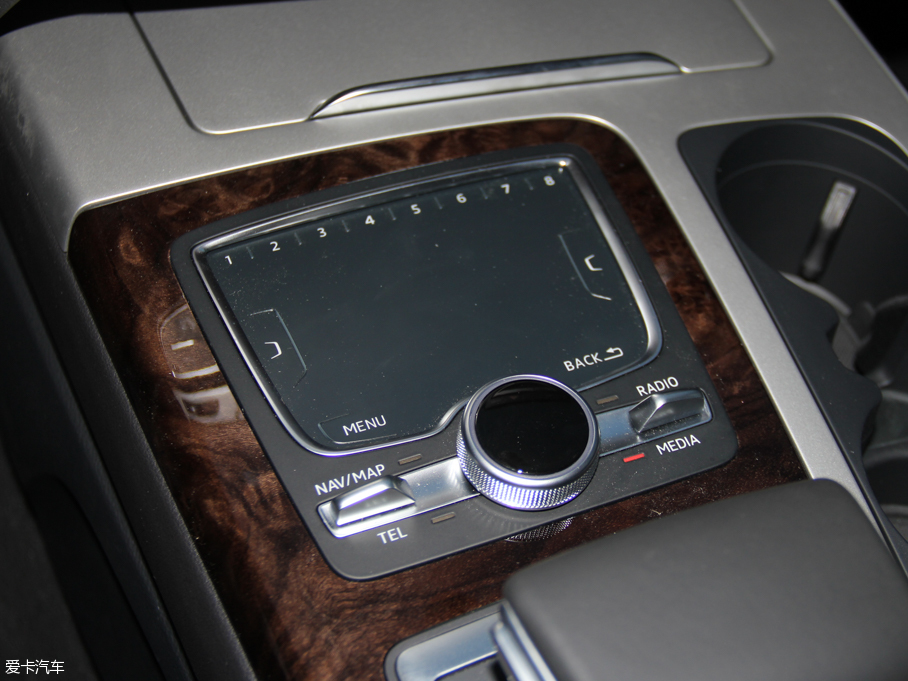 2016WQ7 45 TFSI S line\