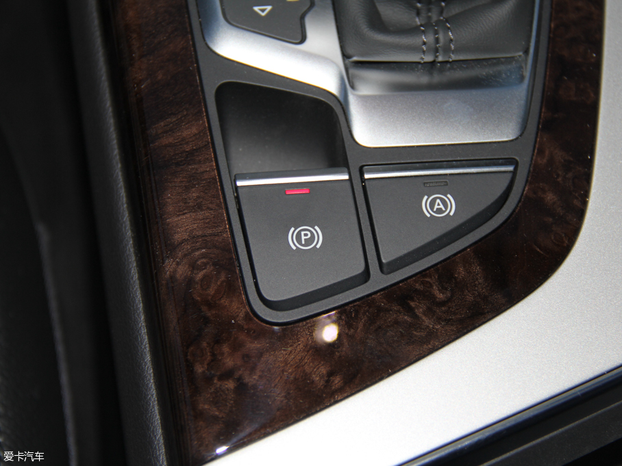 2016WQ7 45 TFSI S line\