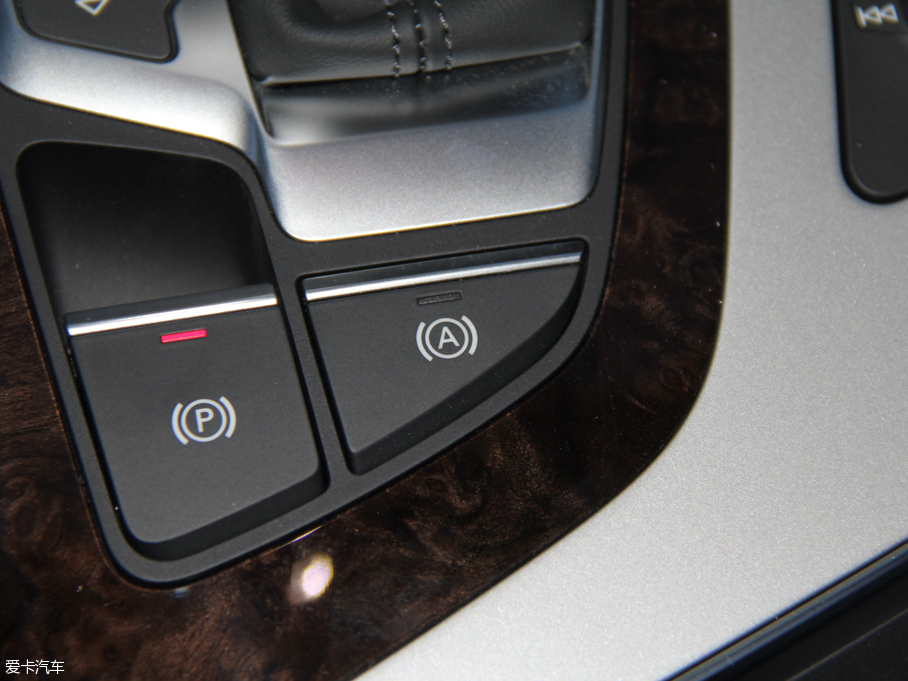 2016WQ7 45 TFSI S line\