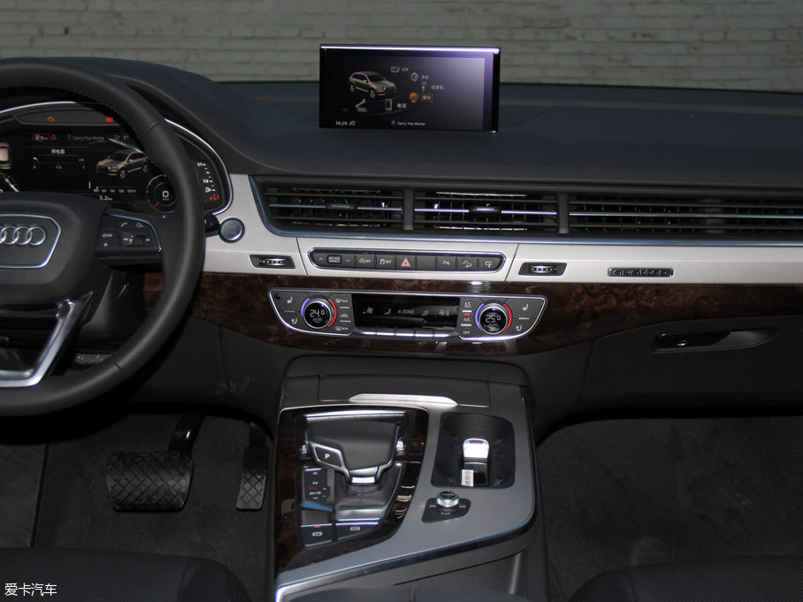 2016WQ7 45 TFSI S line\