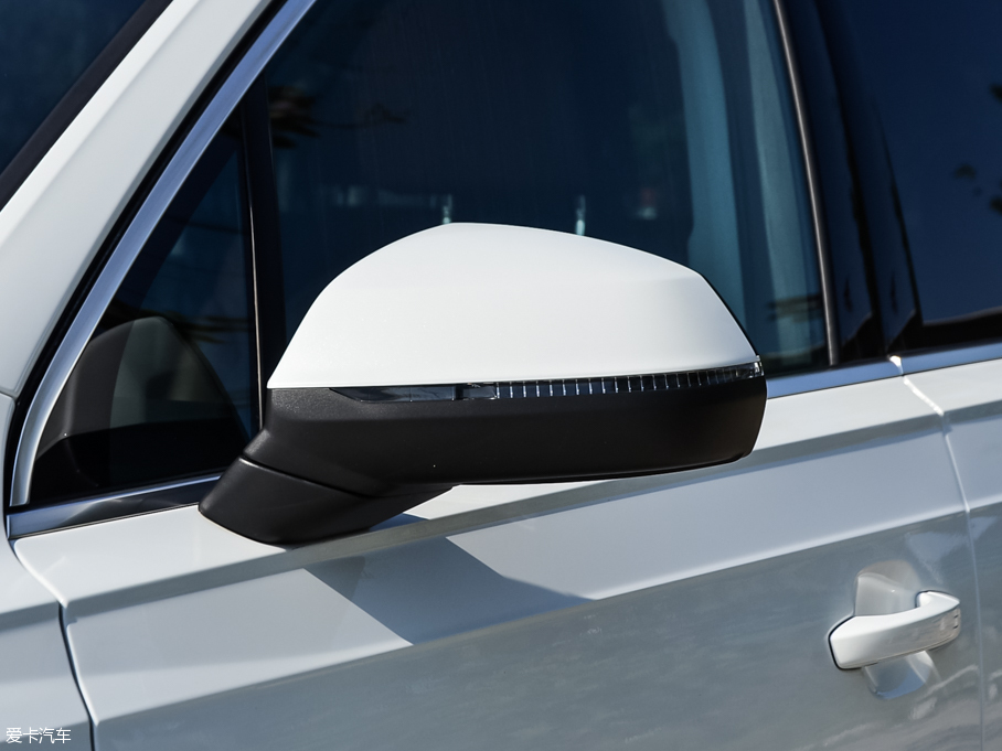 2016WQ7 40 TFSI S line\(yn)