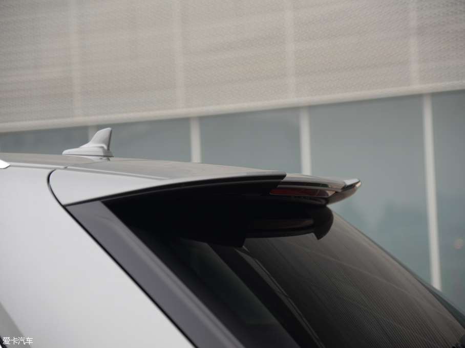 2016WQ7 40 TFSI S line\