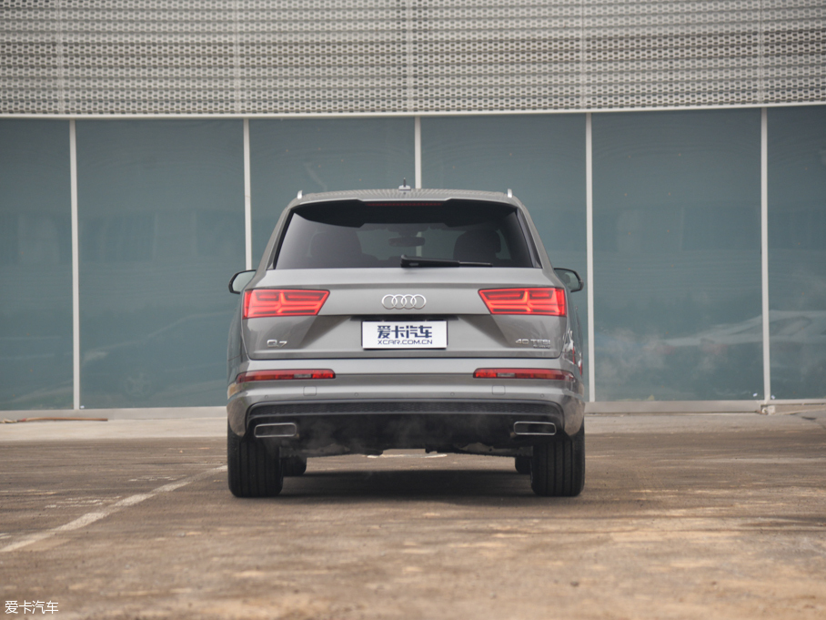 2016WQ7 40 TFSI S line\