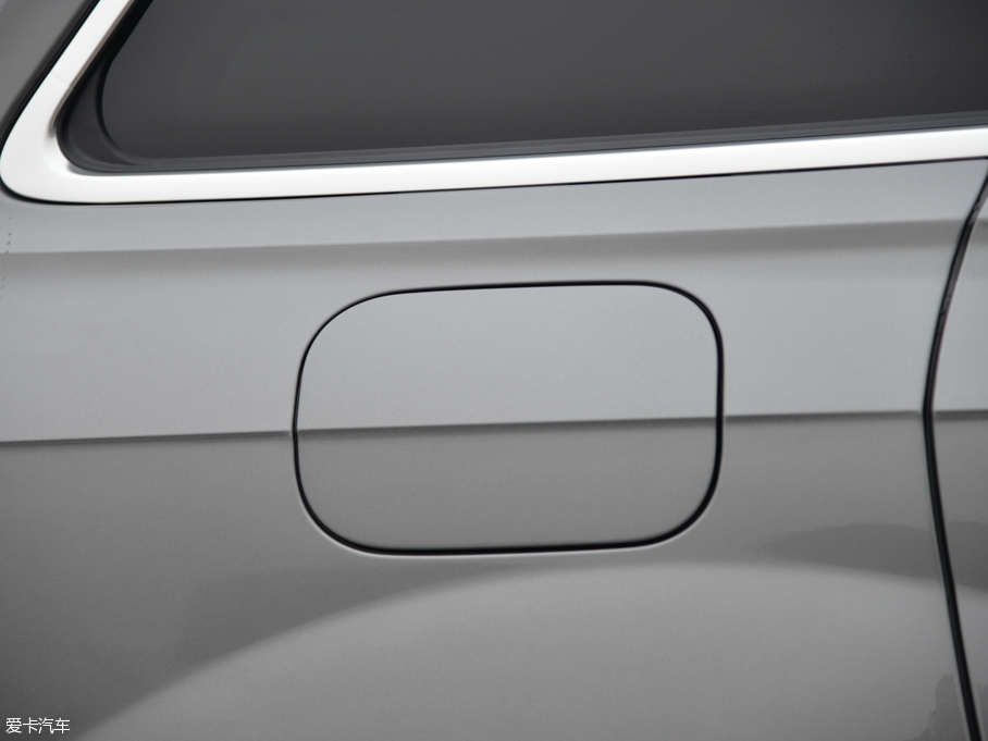 2016WQ7 40 TFSI S line\