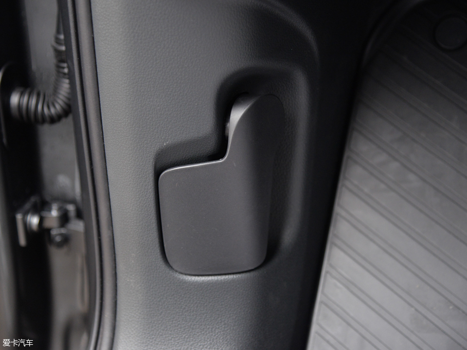 2016WQ7 40 TFSI S line\