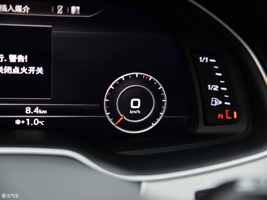 2016WQ7 40 TFSI S line\