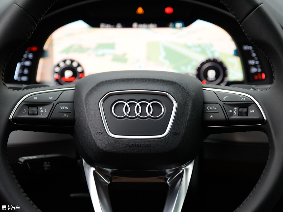 2016WQ7 40 TFSI S line\