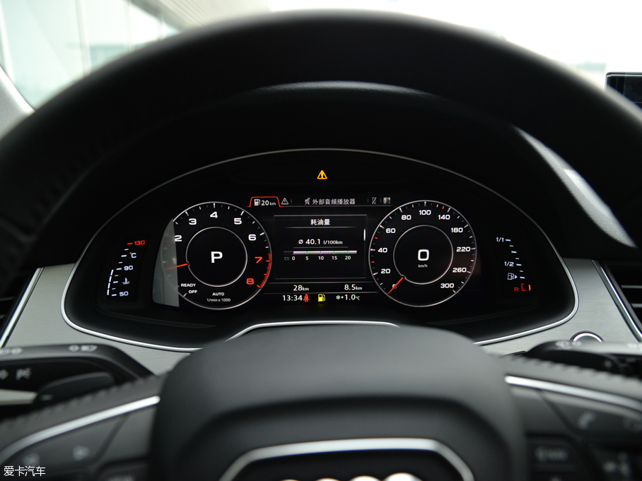 2016WQ7 40 TFSI S line\