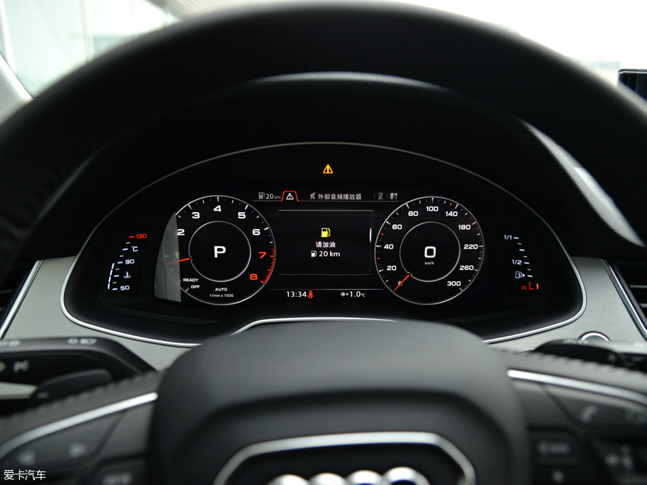 2016WQ7 40 TFSI S line\