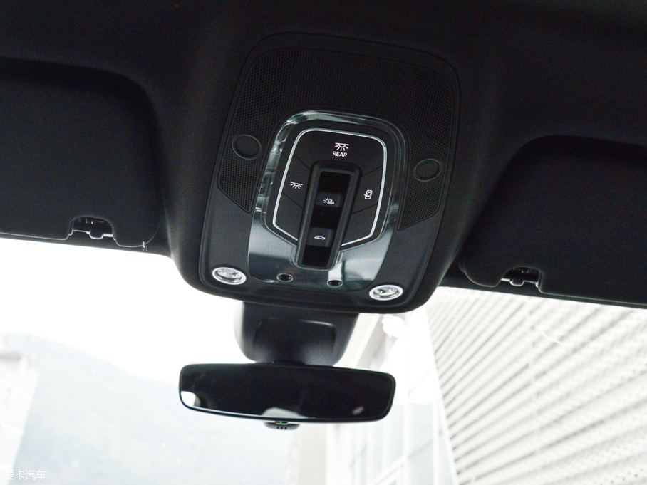 2016?yun)WQ7 45 TFSI S line\(yn)(dng)