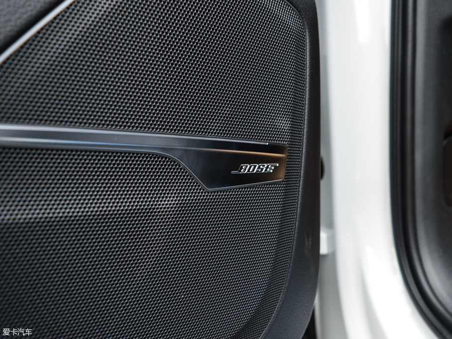 2016WQ7 45 TFSI S line\