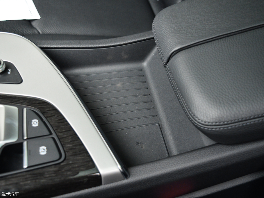 2016WQ7 45 TFSI S line\