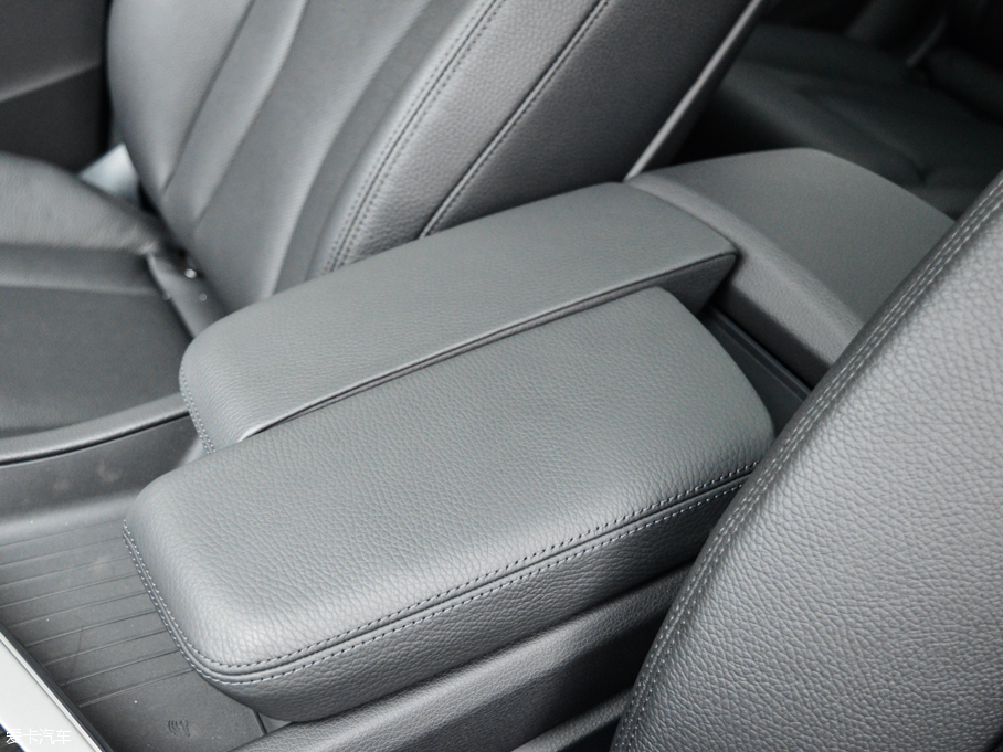 2016WQ7 45 TFSI S line\