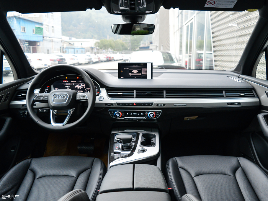 2016WQ7 45 TFSI S line\