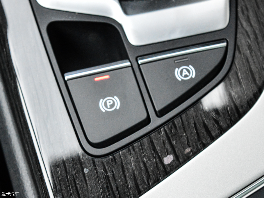 2016WQ7 45 TFSI S line\