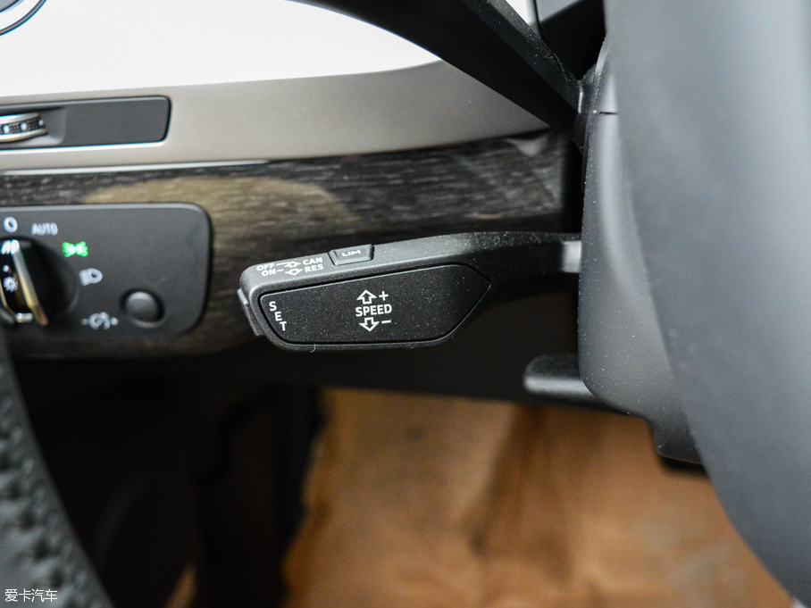 2016WQ7 45 TFSI S line\