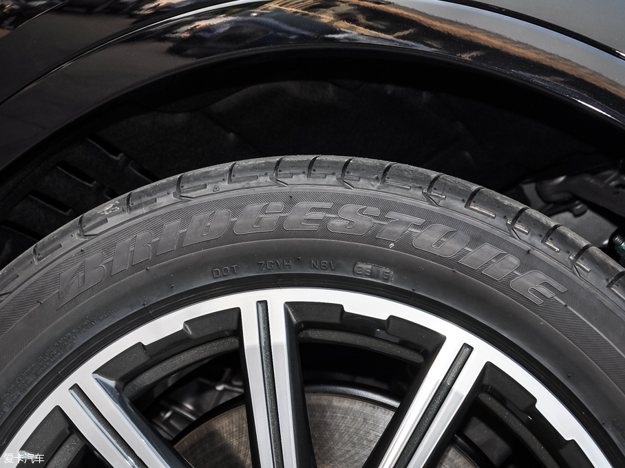 2016WQ7 45 TFSI g(sh)