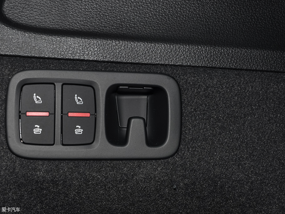 2016?yun)WQ7 40 TFSI m