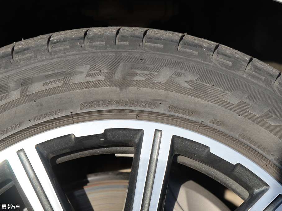 2016WQ7 45 TFSI S line\