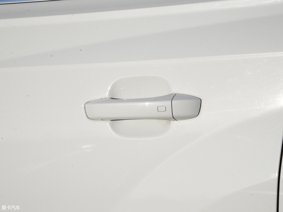 2016WQ7 45 TFSI S line\