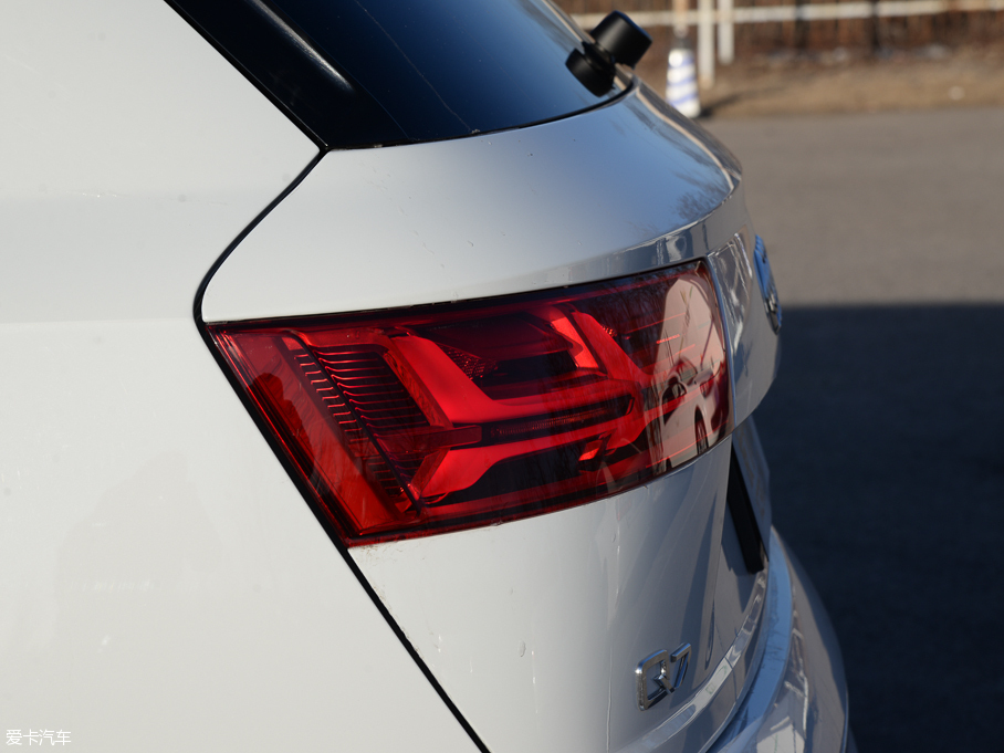 2016WQ7 45 TFSI S line\