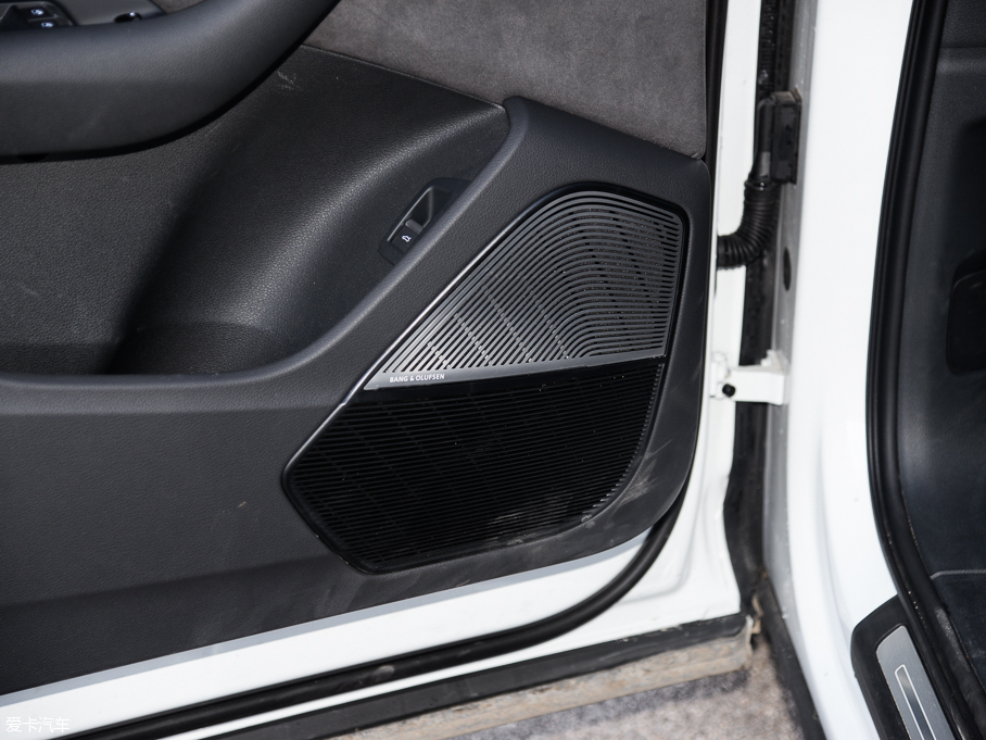 2016WQ7 45 TFSI S line\