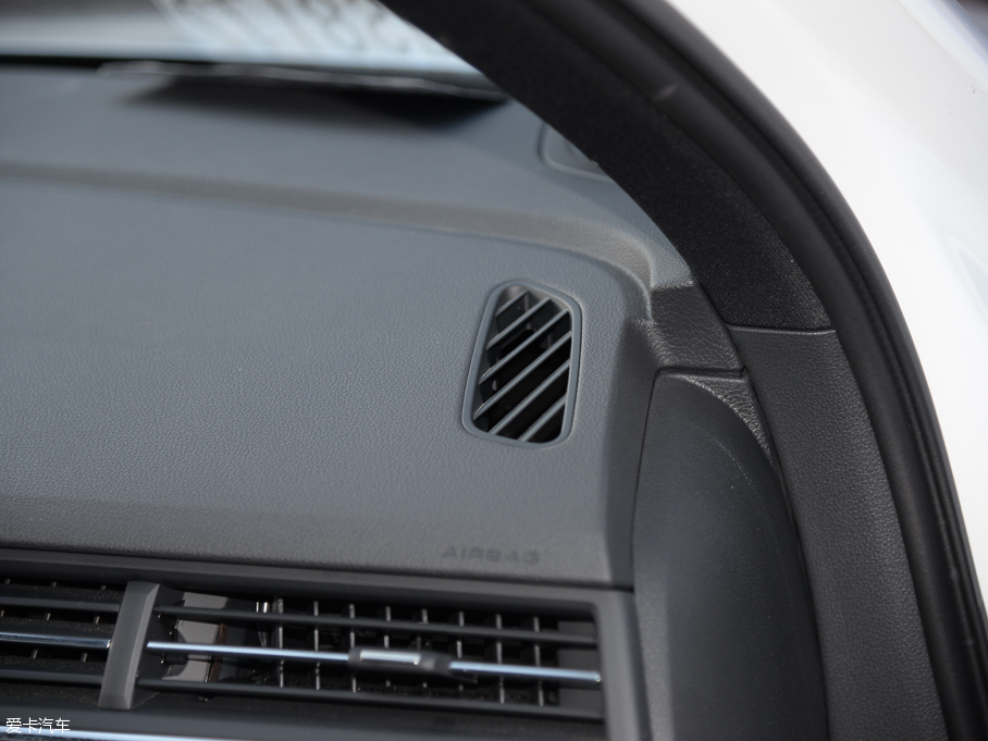 2016WQ7 45 TFSI S line\