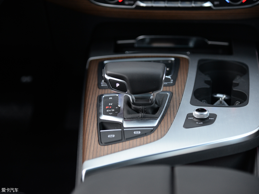 2016?yun)WQ7 45 TFSI S line\(yn)(dng)