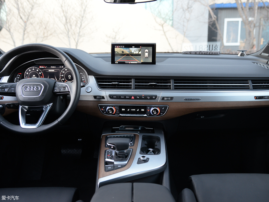 2016WQ7 45 TFSI S line\