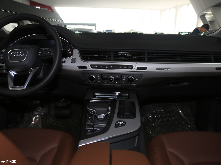 2016WQ7 45 TFSI S lineF