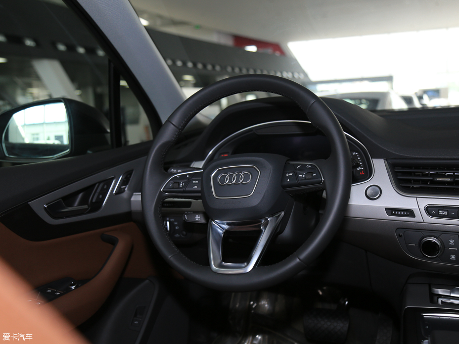 2016WQ7 45 TFSI S lineF